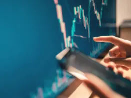 ETF Flows Surge, Shrug Off Small-Cap Exodus: State Street State Street: Record Inflows Hit $121B Despite Small-Cap Exodus